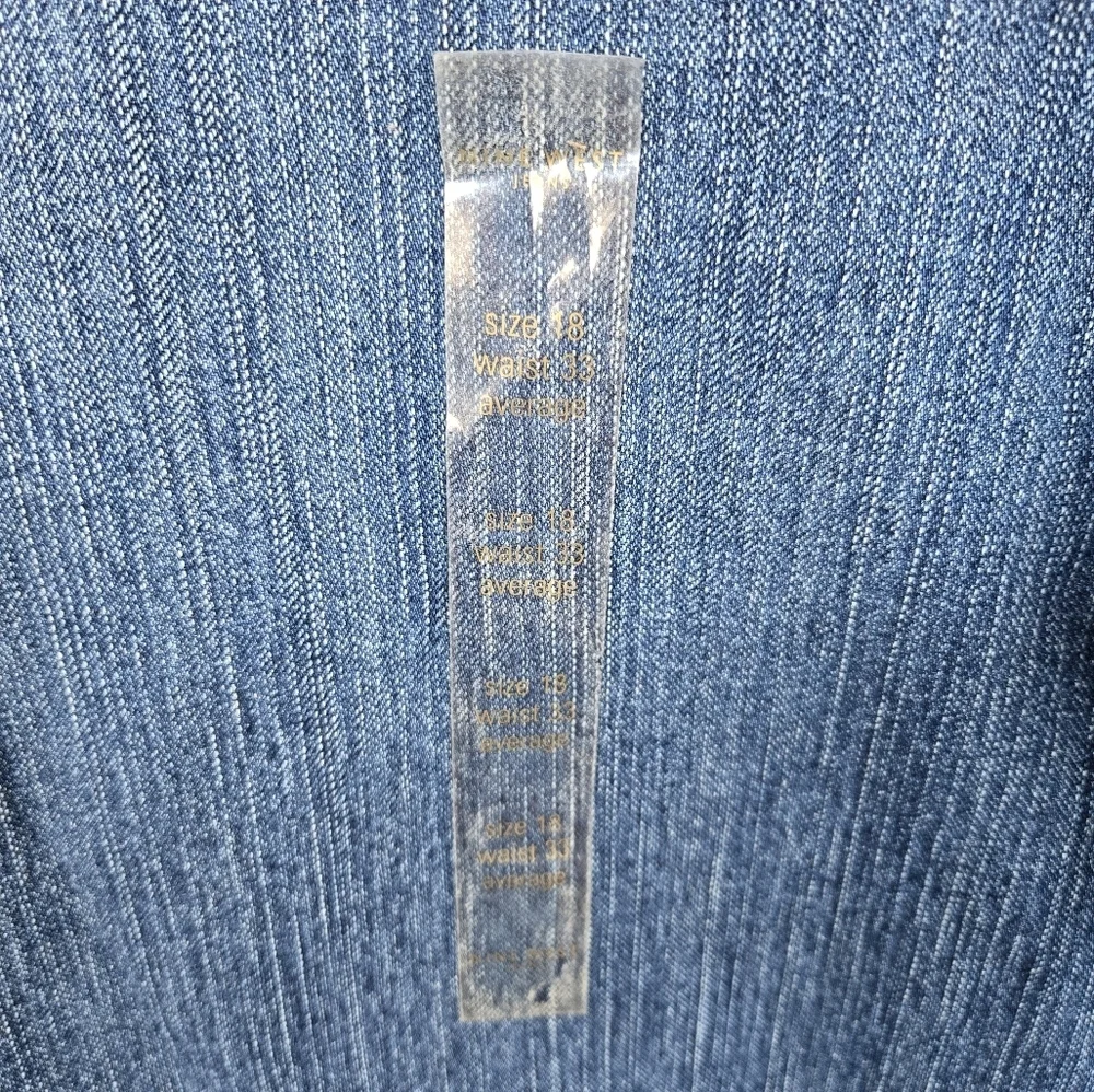 Nine West Marianna Straight LegStretch Jeans - Dark Wash - Size 18/33 - Picture 10 of 10